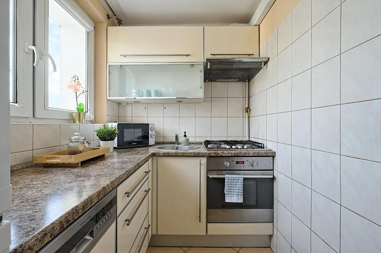 2Br Apt Balcony Tamka 17 Ac Apartment Warsaw Poland